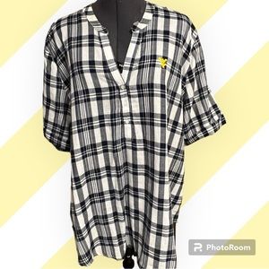 NWOT WVU West Virginia University women’s cotton blouse